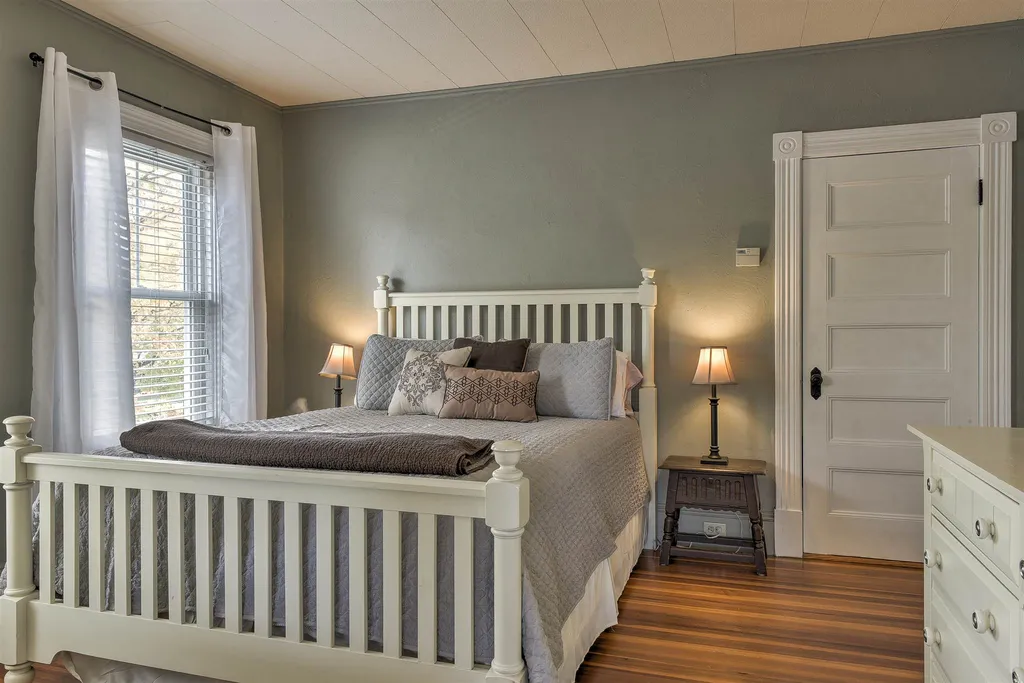 61 Park Avenue Keene NH 03431