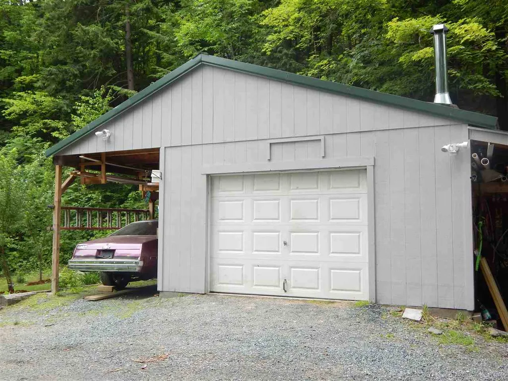 69 Belknap Lane Windsor VT 05089