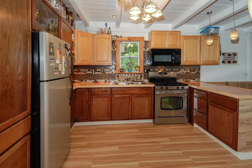 69 Belknap Lane Windsor VT 05089