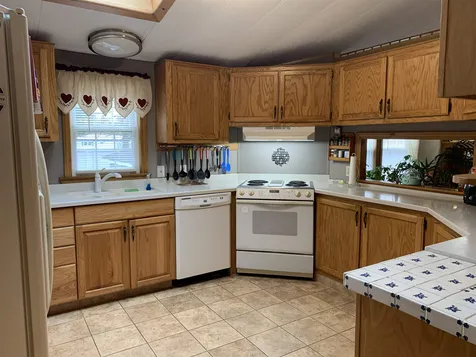 5 Brookside Drive Plymouth NH 03264