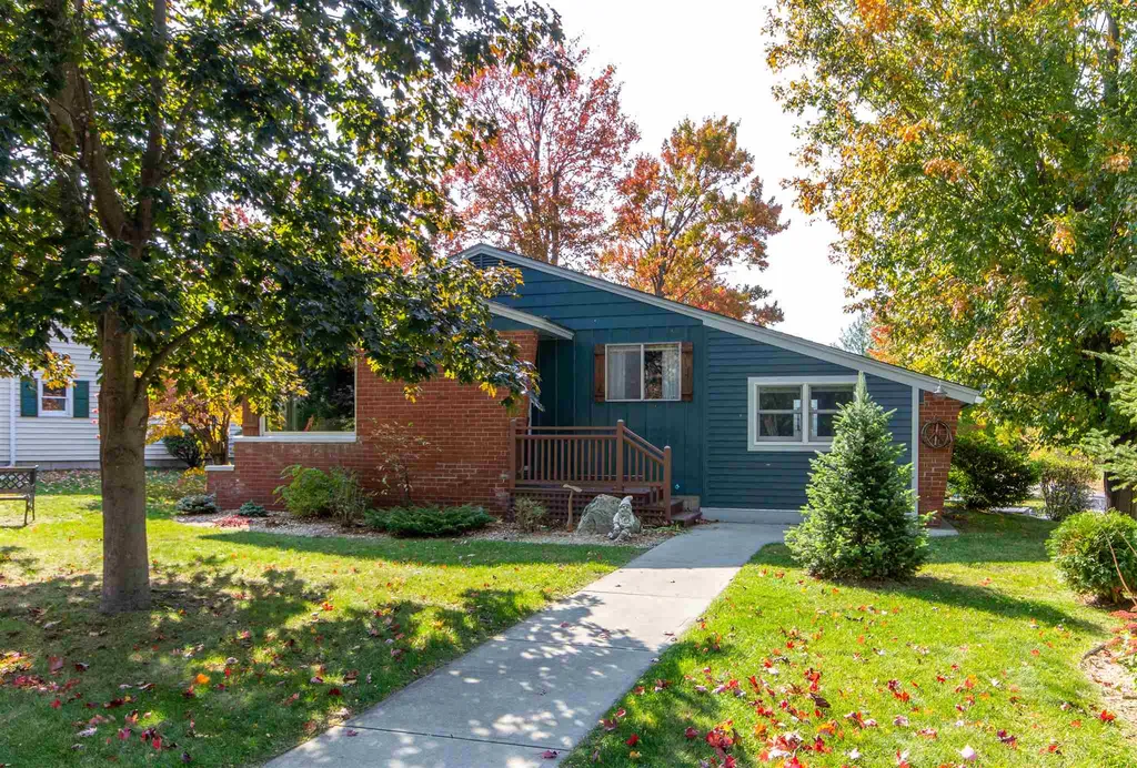 7 Curtis Avenue Burlington VT 05408