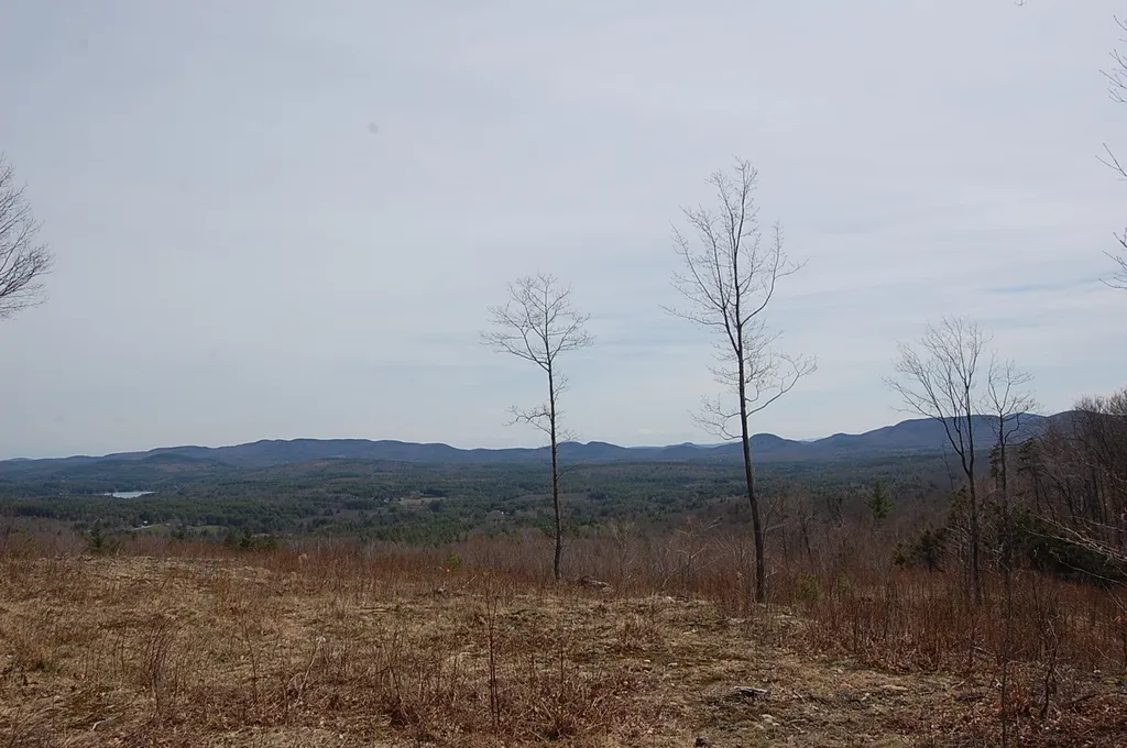 Meadow Road Newbury NH 03255