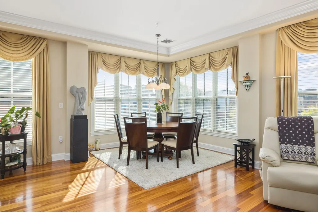77 Hanover Street Portsmouth NH 03801