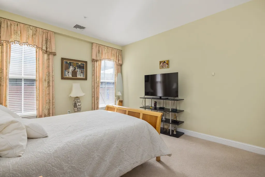 77 Hanover Street Portsmouth NH 03801