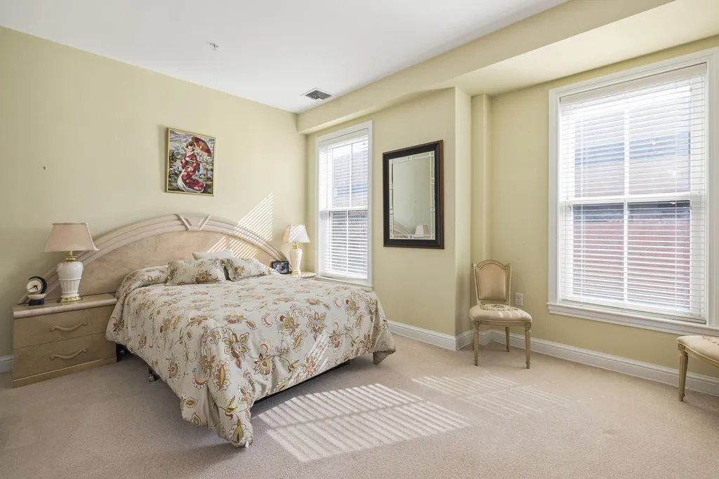 77 Hanover Street Portsmouth NH 03801