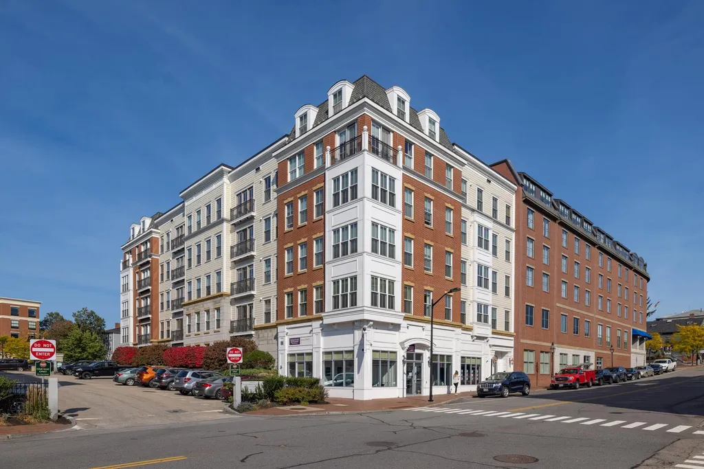 77 Hanover Street Portsmouth NH 03801