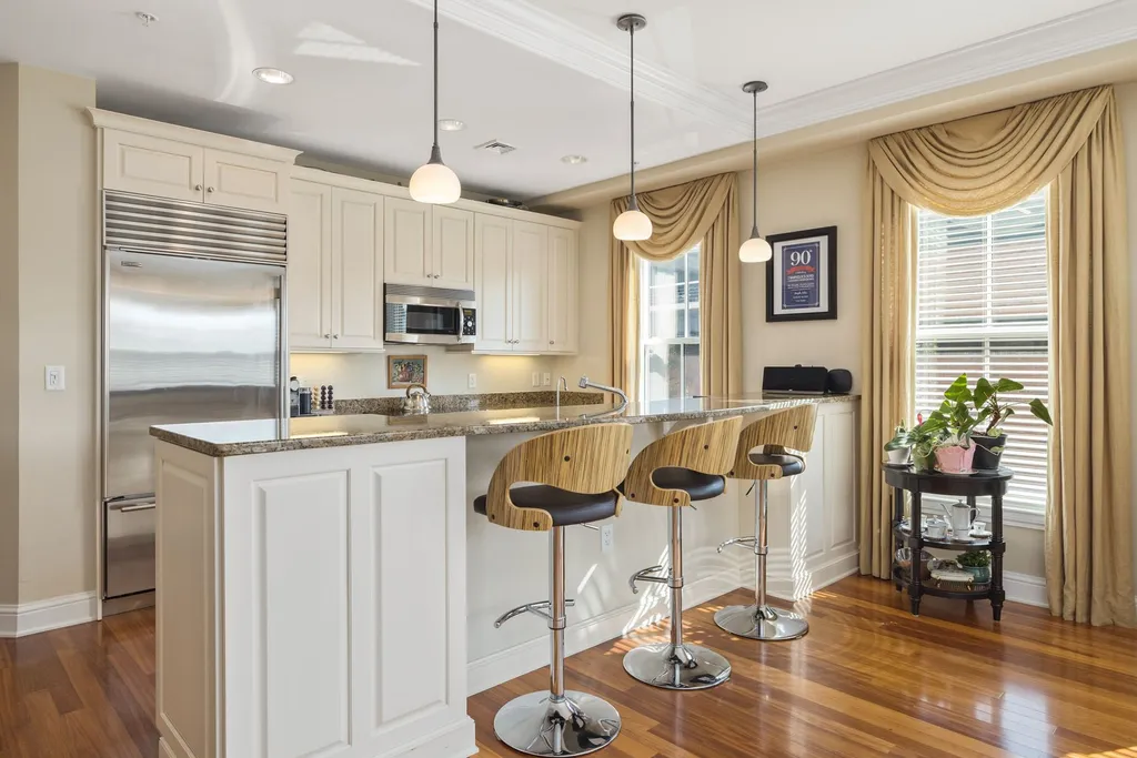 77 Hanover Street Portsmouth NH 03801