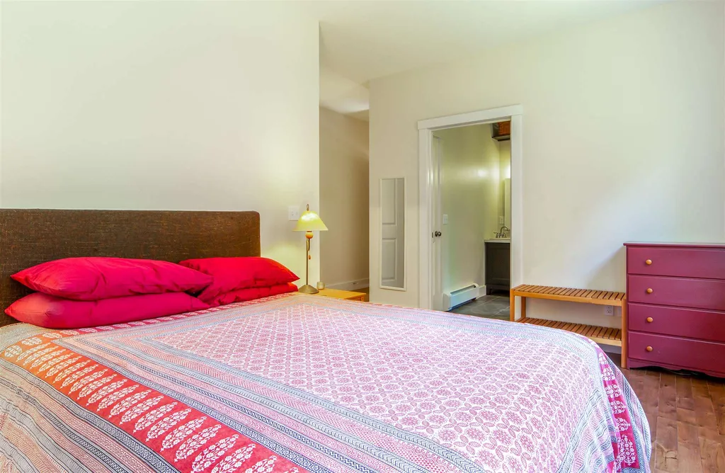 25 Logan Court Shelburne VT 05482