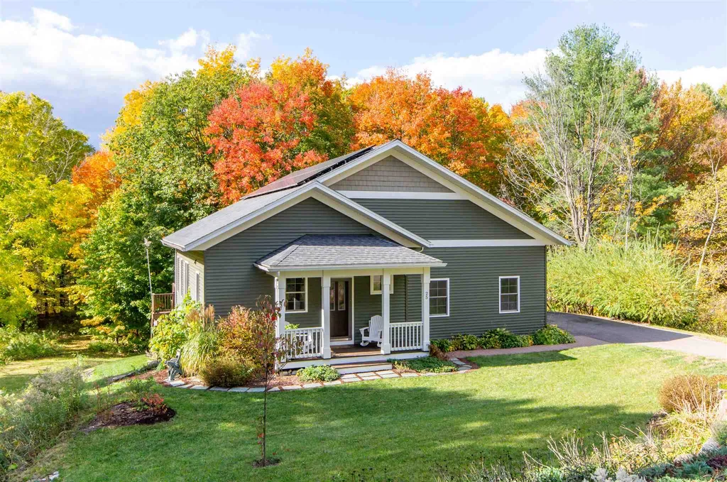 25 Logan Court Shelburne VT 05482