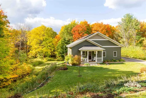 25 Logan Court Shelburne VT 05482