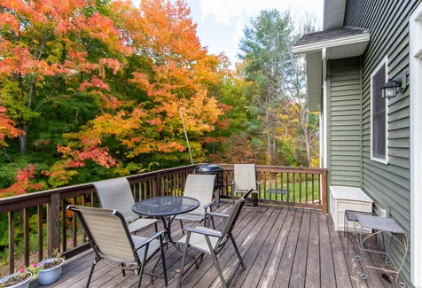 25 Logan Court Shelburne VT 05482