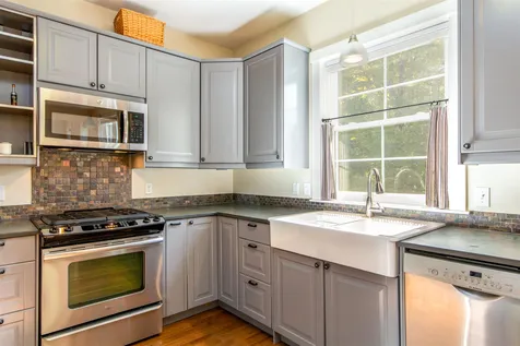 25 Logan Court Shelburne VT 05482