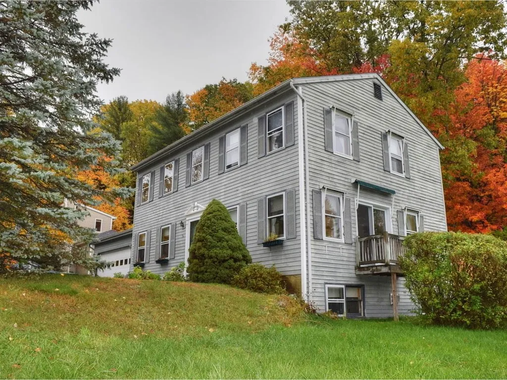 18 Woods End Drive Essex VT 05452