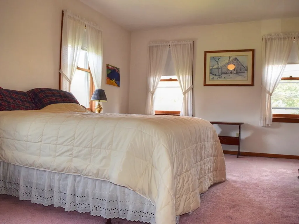 18 Woods End Drive Essex VT 05452
