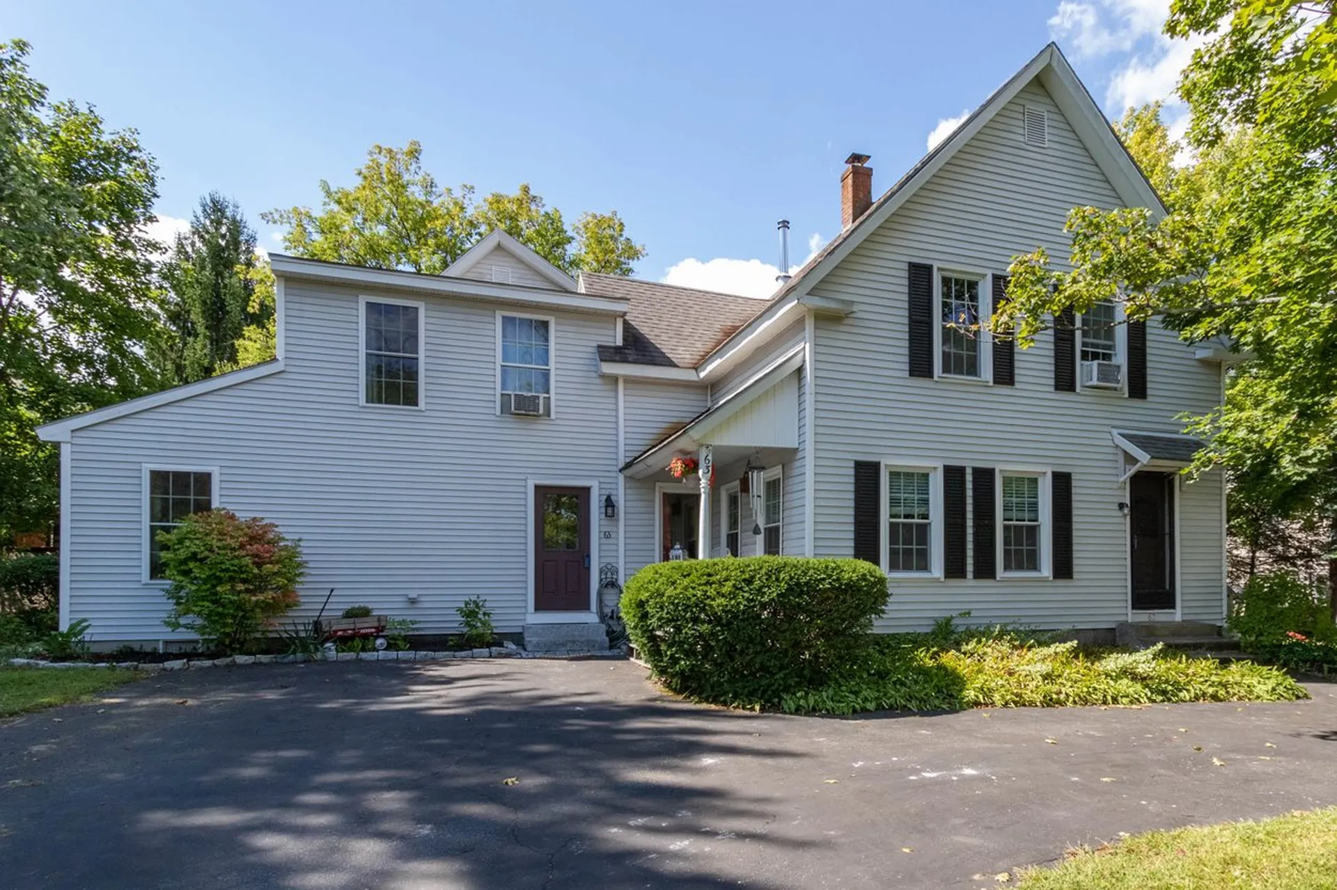 63 Fordway Extension Derry NH 03038