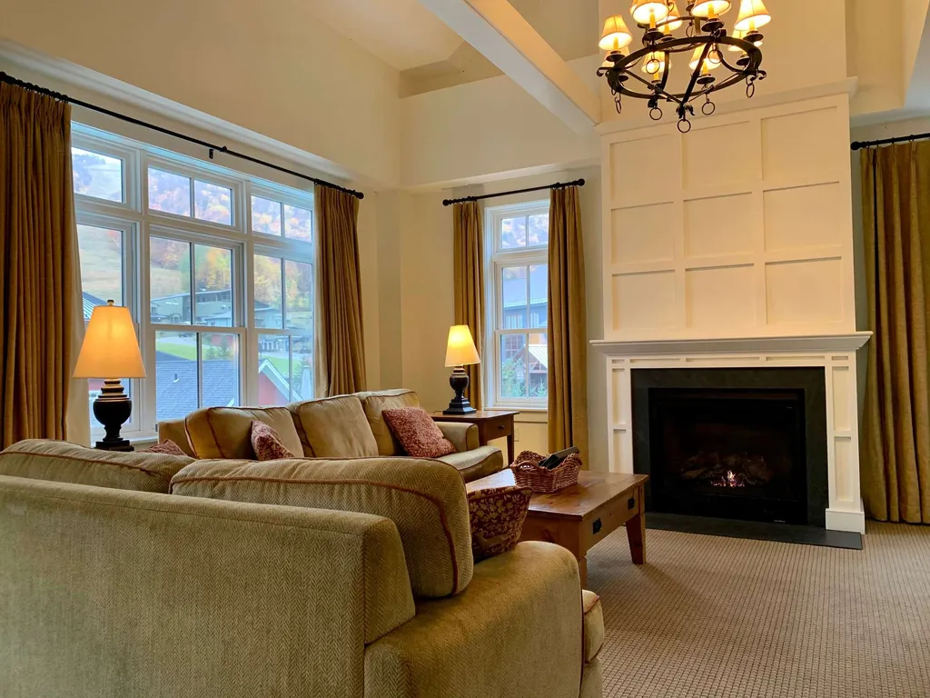 102 Forest 337 / Iii Drive Warren VT 05674