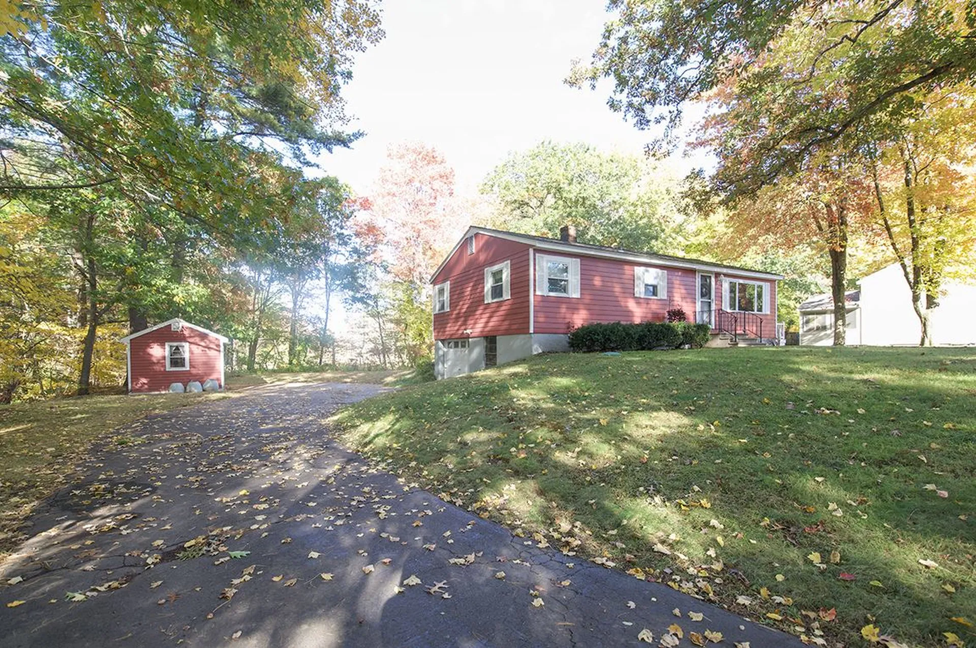 31 Sunrise Terrace Plaistow NH 03865