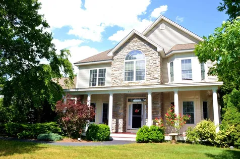 45 Tanglewood Drive Nashua NH 03062