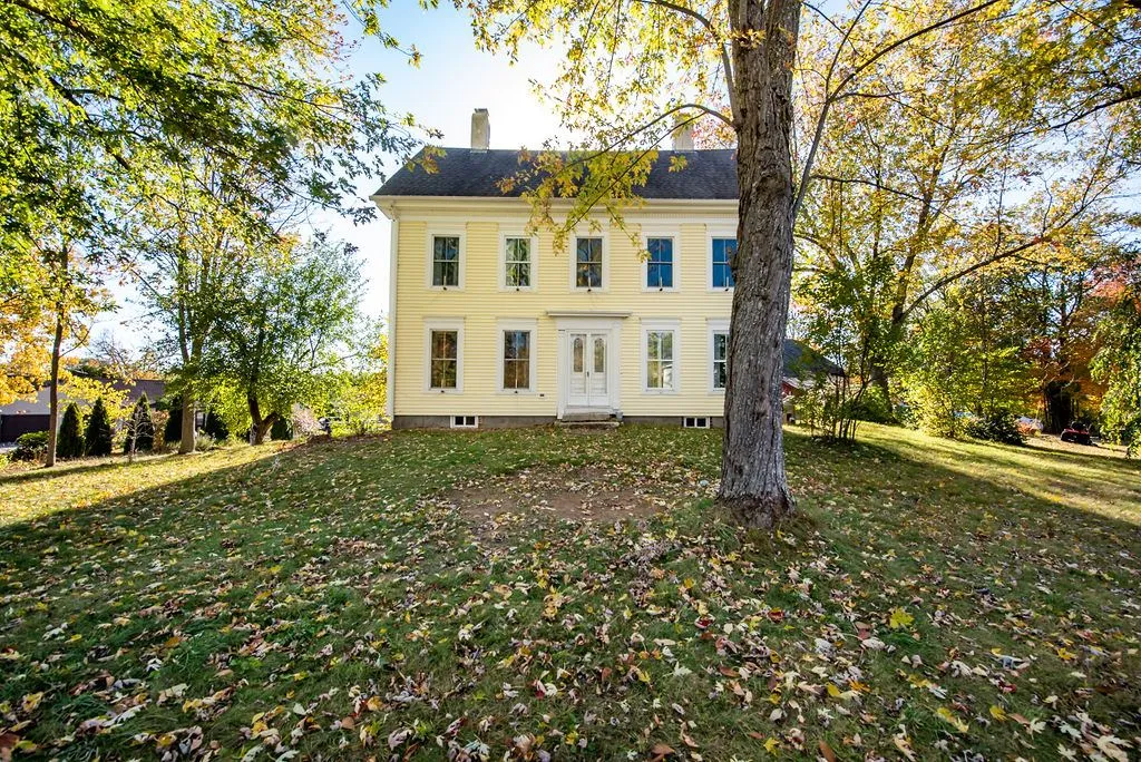4 Bickford Road Rochester NH 03867