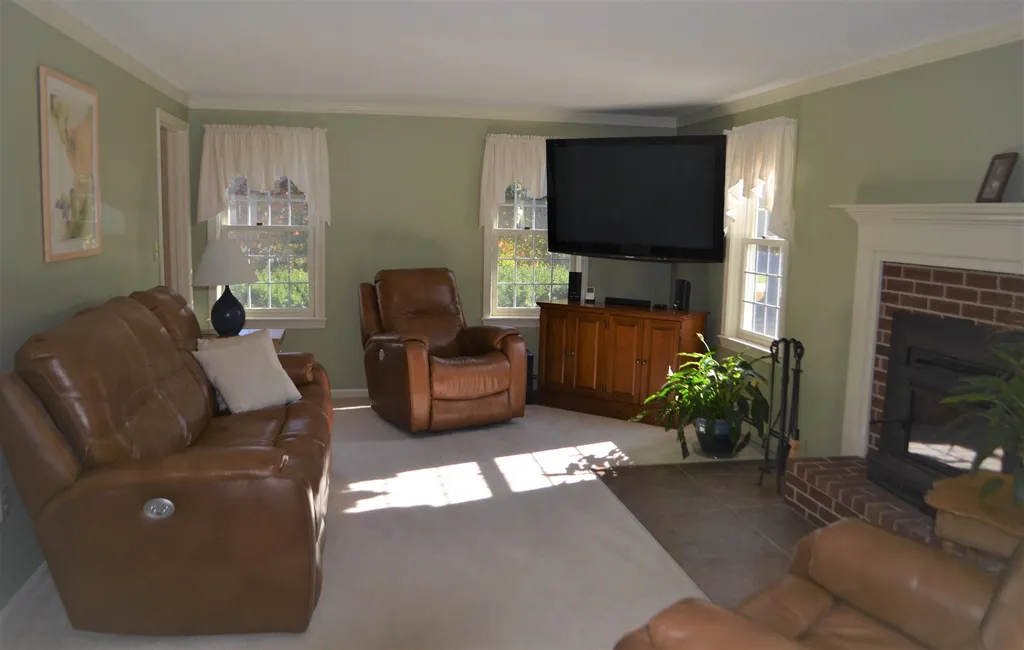 597 Highland Drive Henniker NH 03242