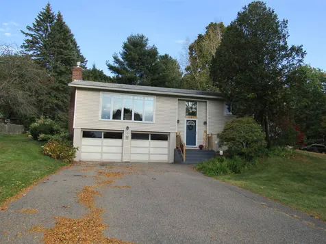 201 Stonybrook Drive Williston VT 05495