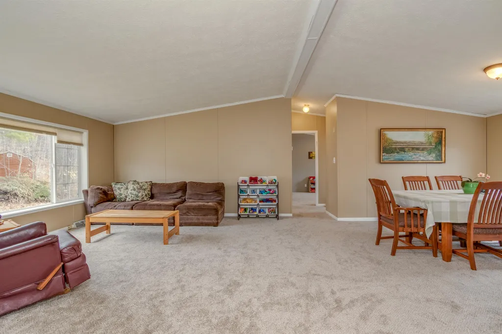 173 Lakeside Oaks Drive Barrington NH 03825