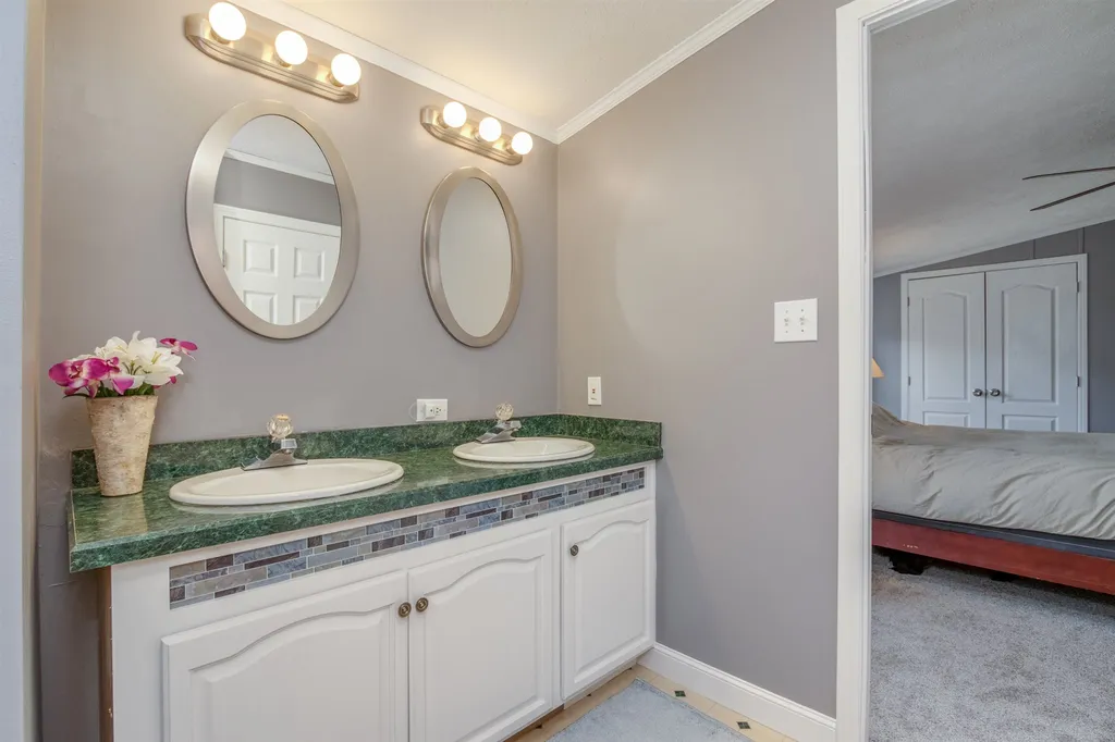 173 Lakeside Oaks Drive Barrington NH 03825
