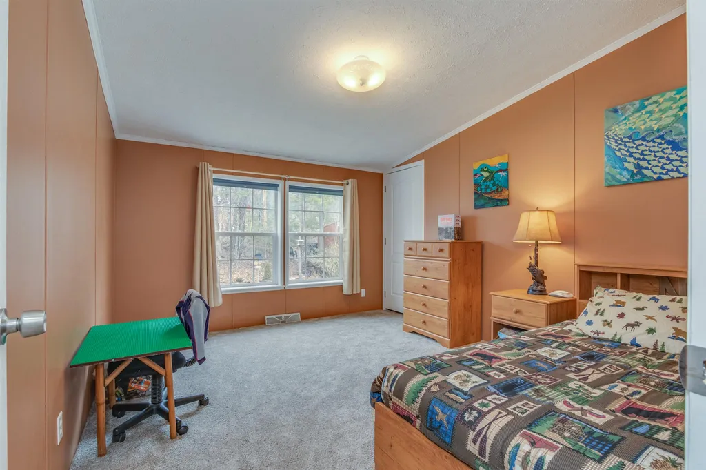 173 Lakeside Oaks Drive Barrington NH 03825