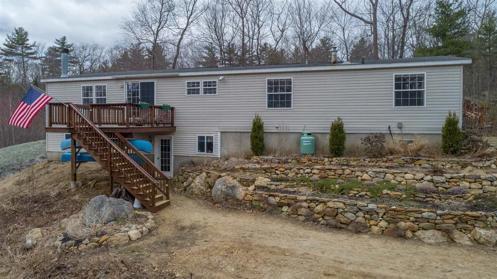 173 Lakeside Oaks Drive Barrington NH 03825