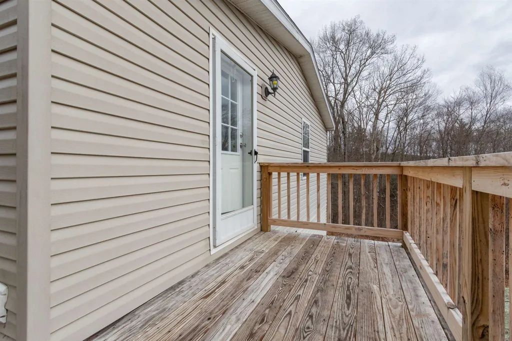 173 Lakeside Oaks Drive Barrington NH 03825