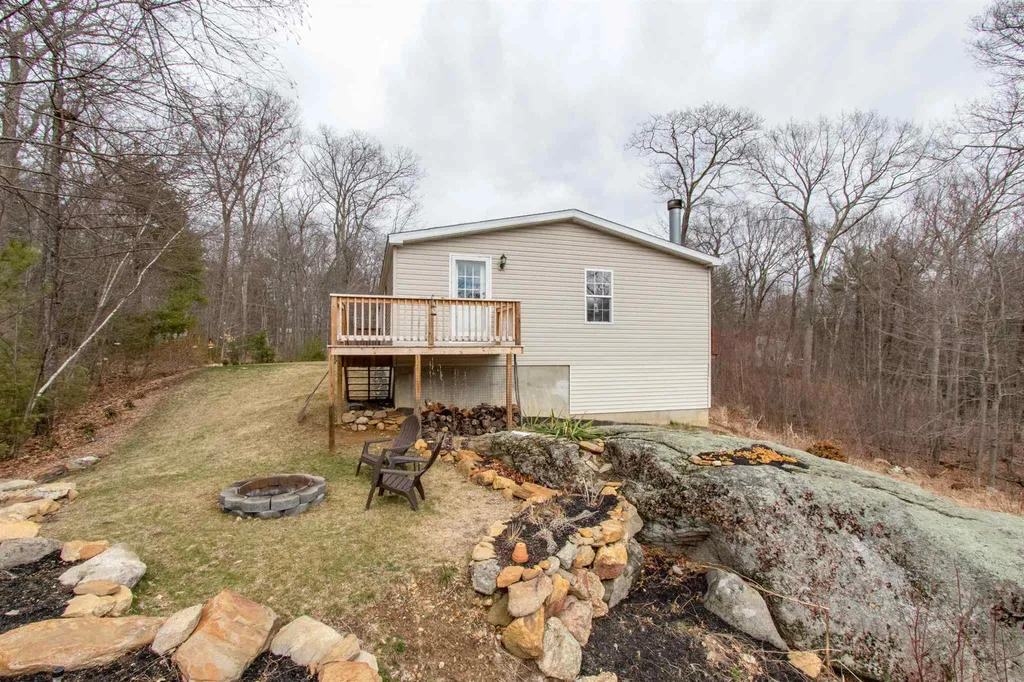 173 Lakeside Oaks Drive Barrington NH 03825