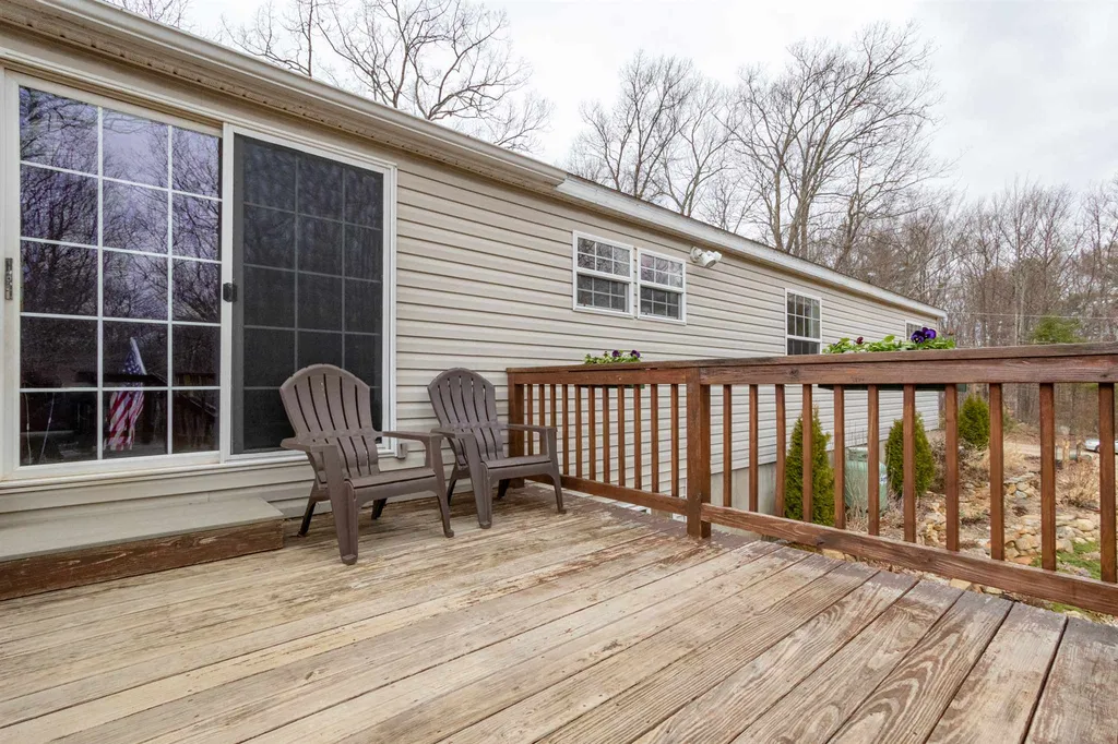 173 Lakeside Oaks Drive Barrington NH 03825
