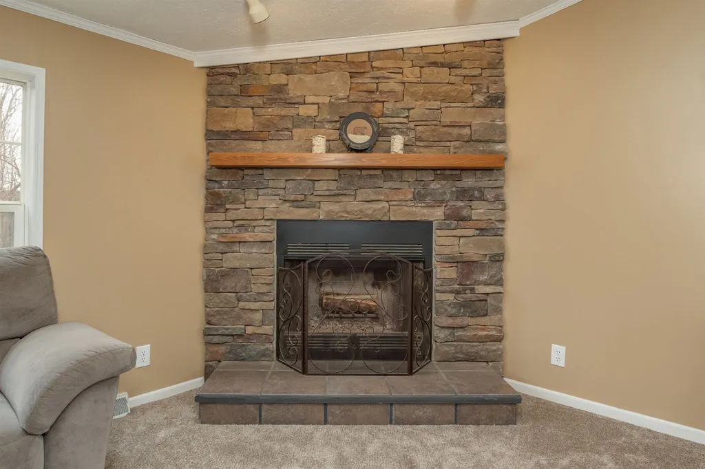 173 Lakeside Oaks Drive Barrington NH 03825
