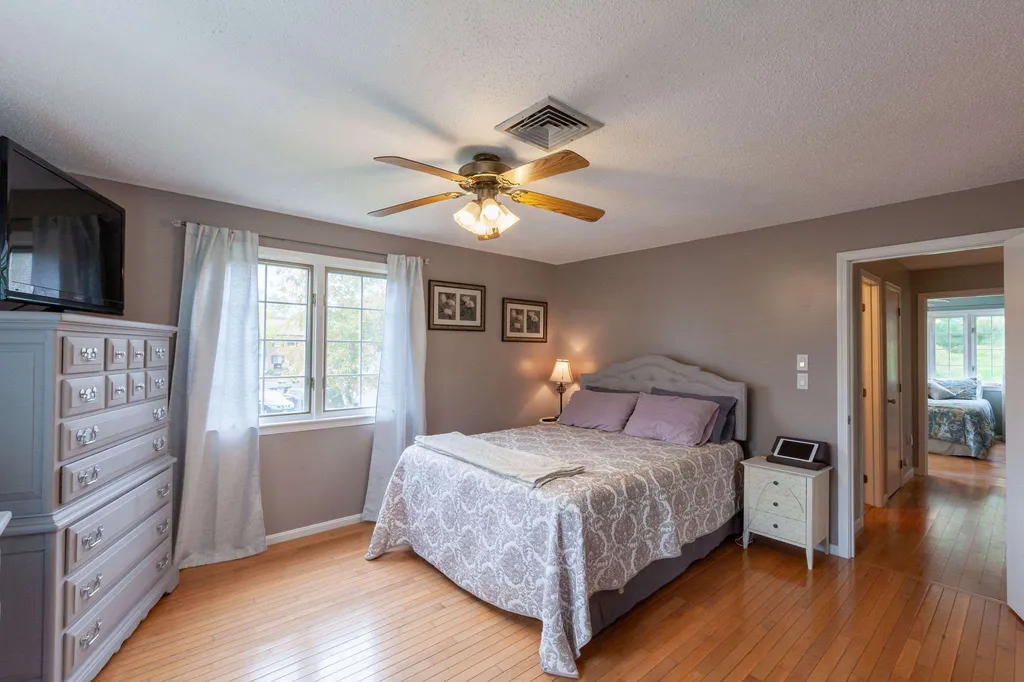 438 Fox Hollow Drive Hudson NH 03051