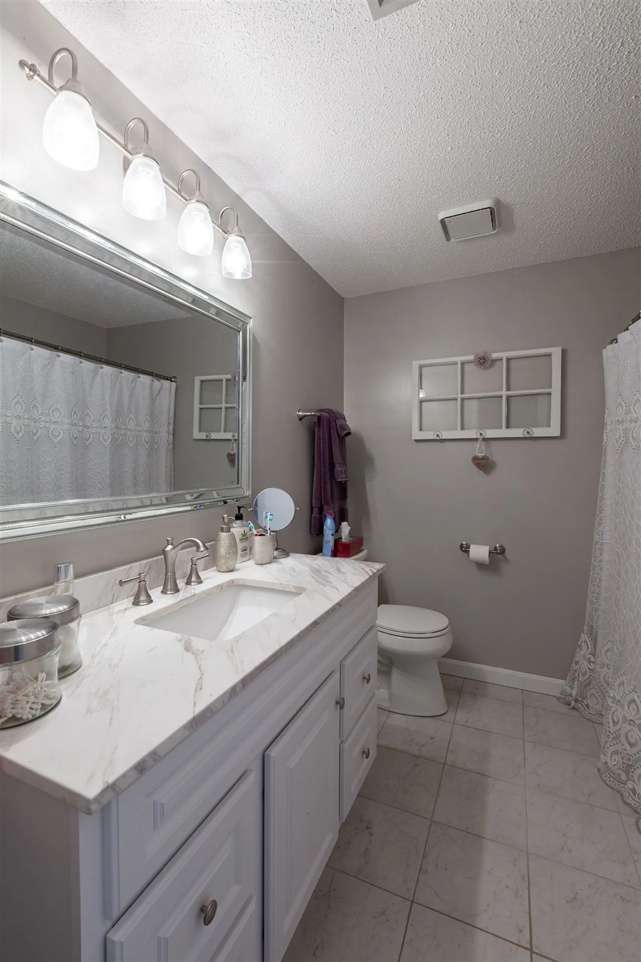 438 Fox Hollow Drive Hudson NH 03051