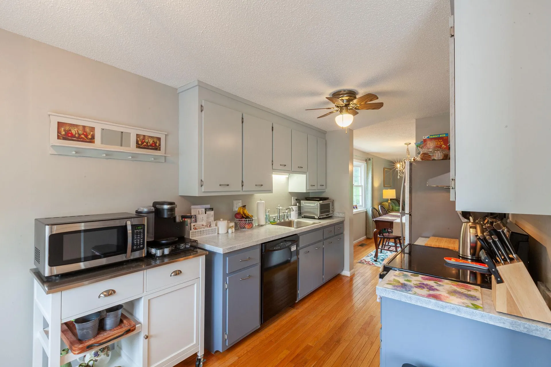 438 Fox Hollow Drive Hudson NH 03051