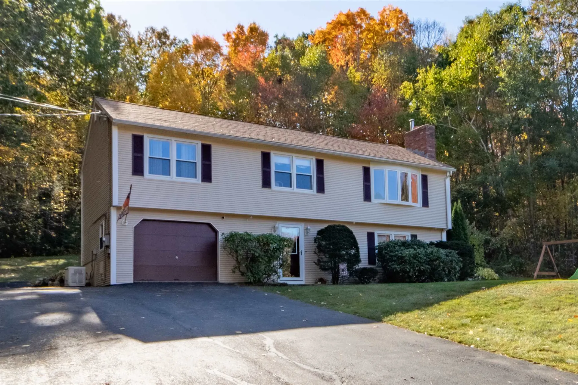 3 Gaita Drive Derry NH 03038