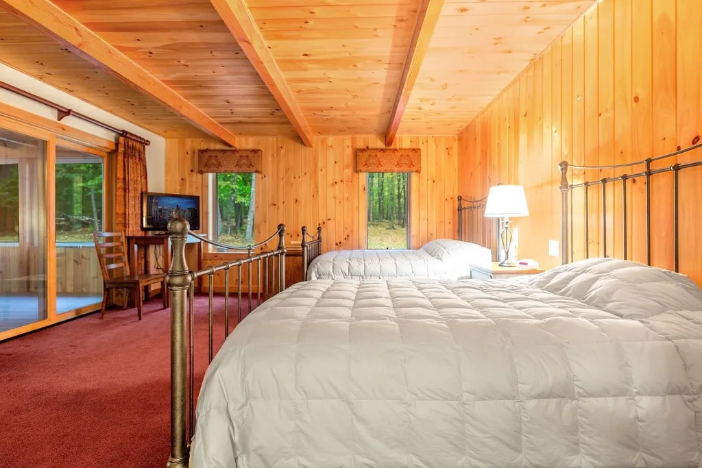 173 - 175 Old Town Farm Road Peterborough NH 03458