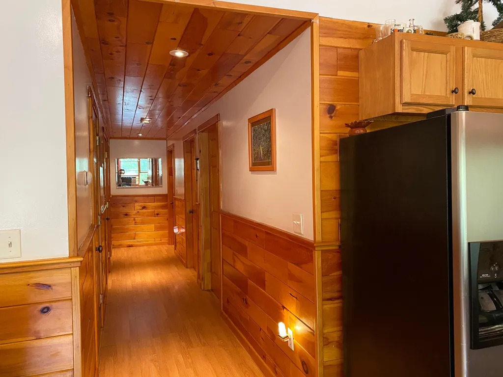 7 Mullins Lane Milan NH 03588