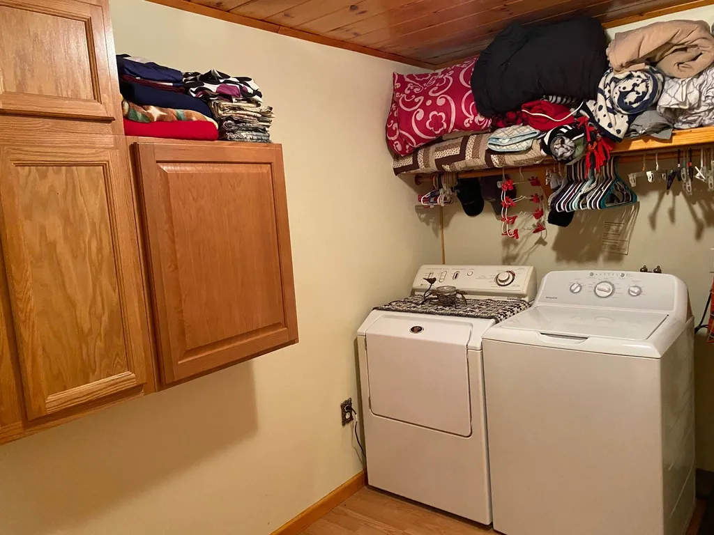 7 Mullins Lane Milan NH 03588