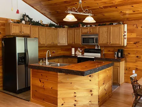 7 Mullins Lane Milan NH 03588