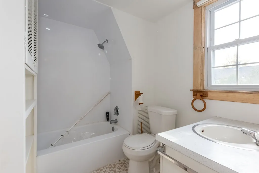 7 Wallingford Street Dover NH 03820