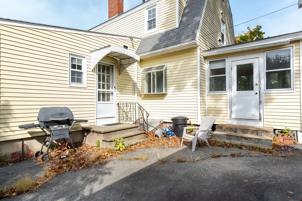 7 Wallingford Street Dover NH 03820