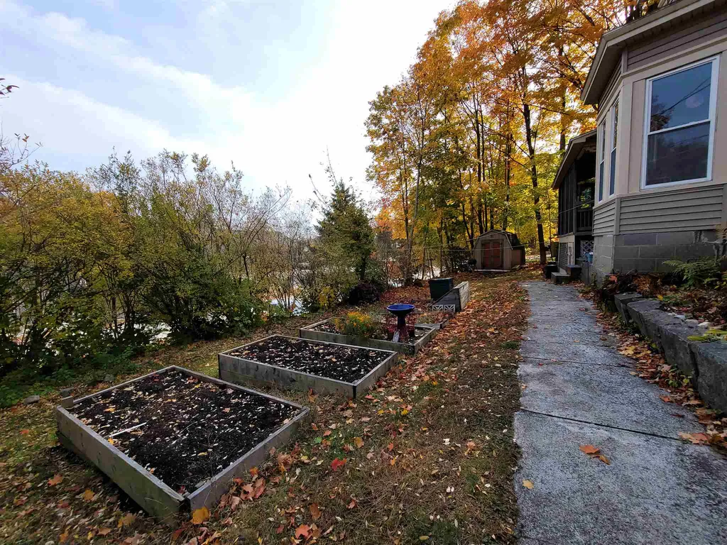 9 Hutchins Street Concord NH 03301