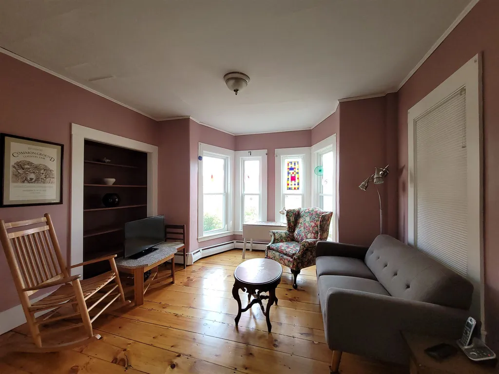 9 Hutchins Street Concord NH 03301