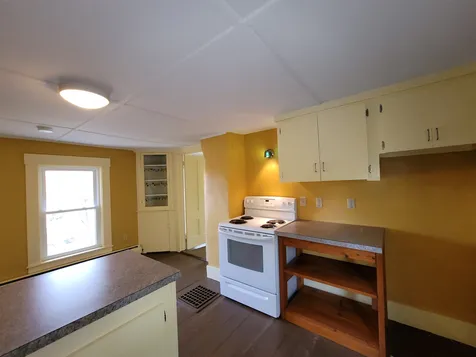 9 Hutchins Street Concord NH 03301