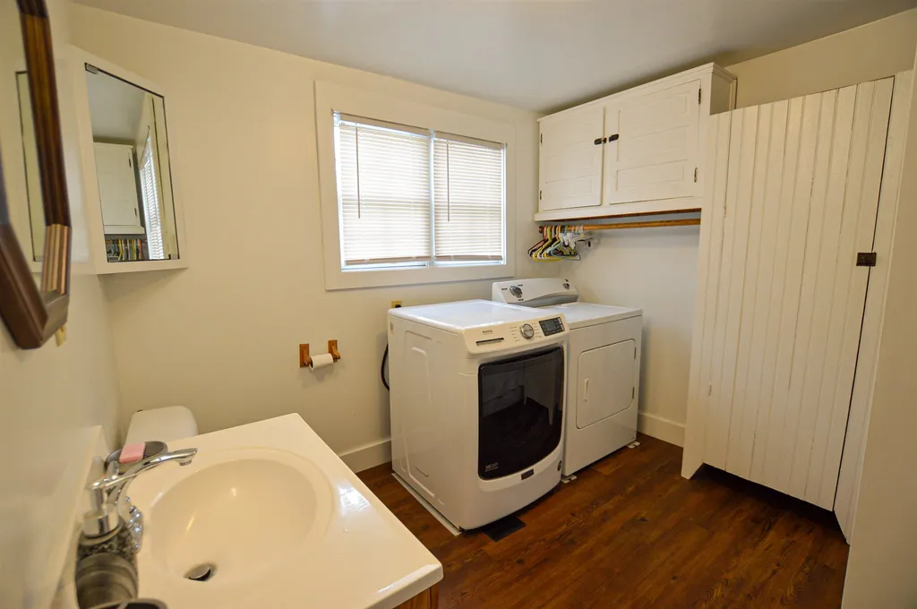 9 W Main Street Ludlow VT 05149