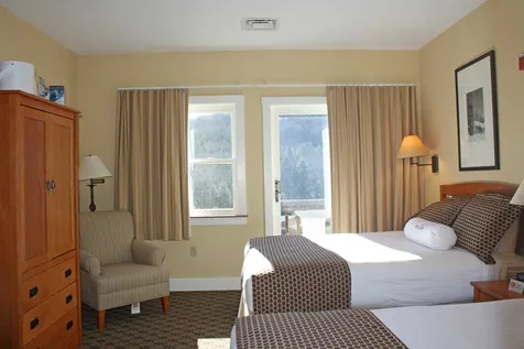 417/419 Qtr. Iv Jackson Gore Inn Ludlow VT 05149