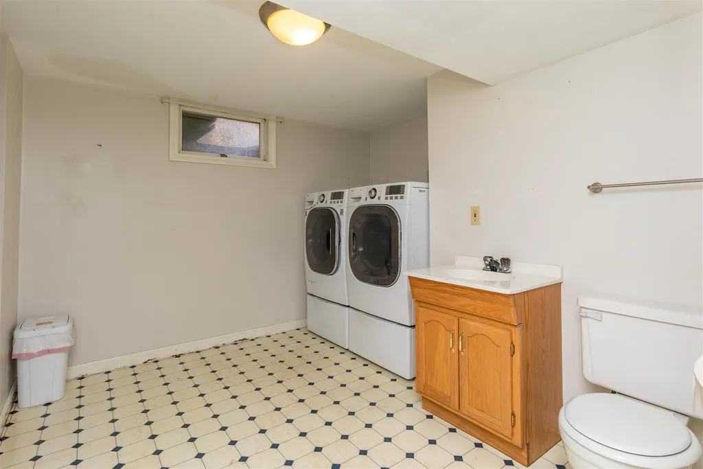 7740 Spear Street Charlotte VT 05445