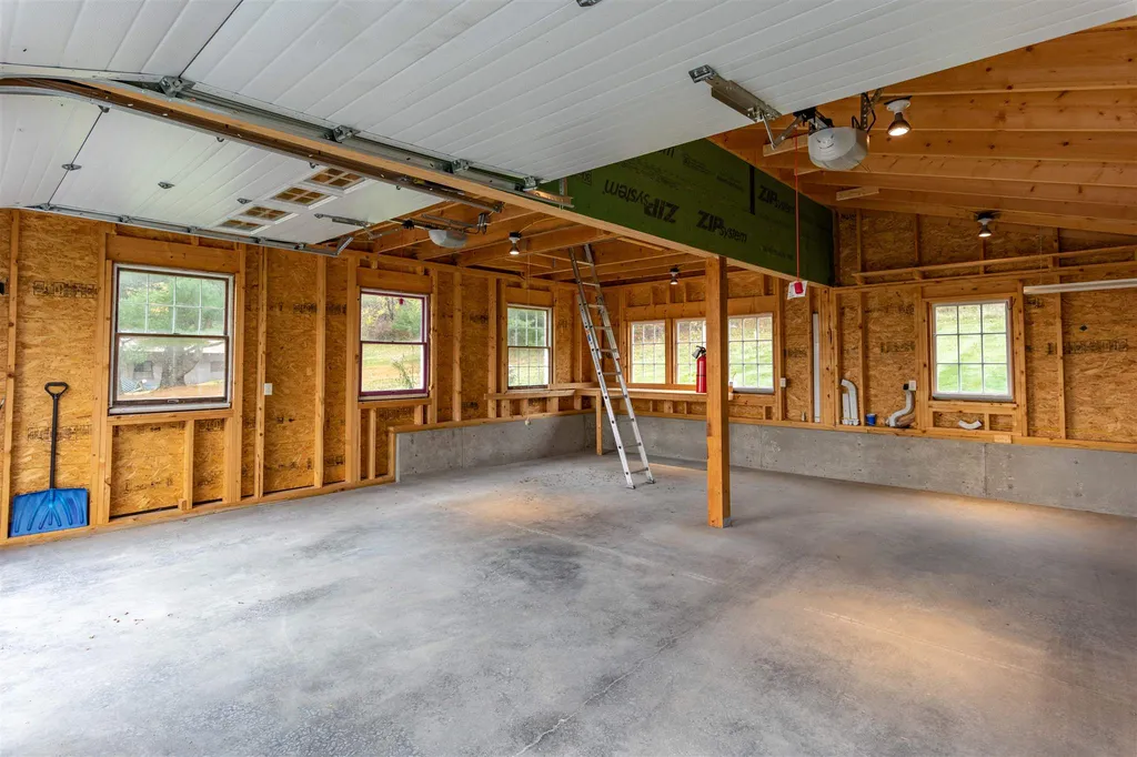 7740 Spear Street Charlotte VT 05445